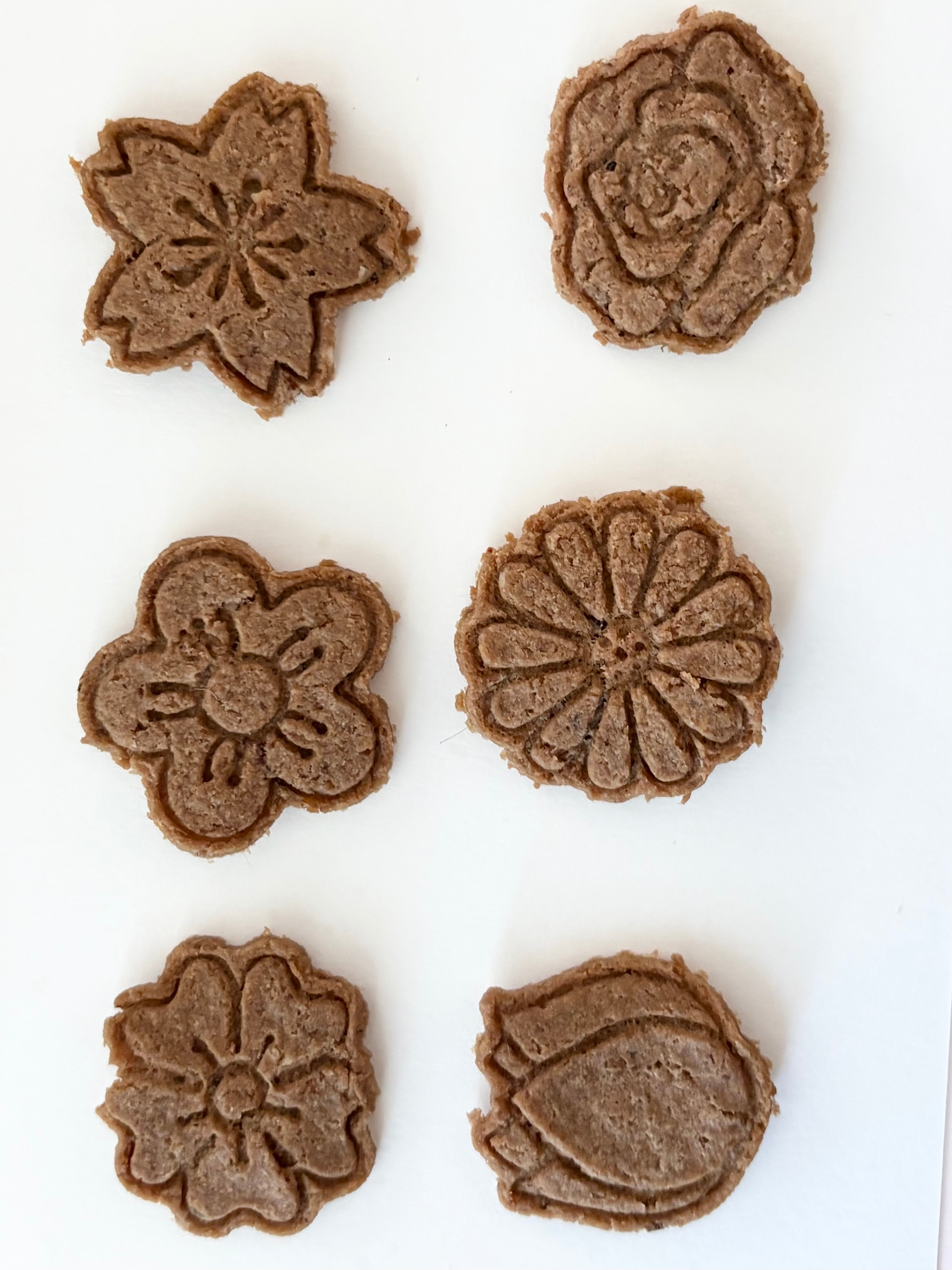 flower treats — dehydrated (turkey)