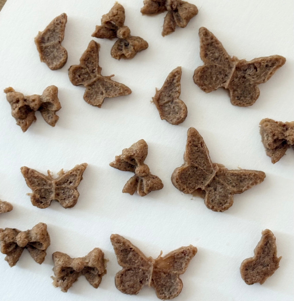 butterflies + bows treats — dehydrated (chicken)